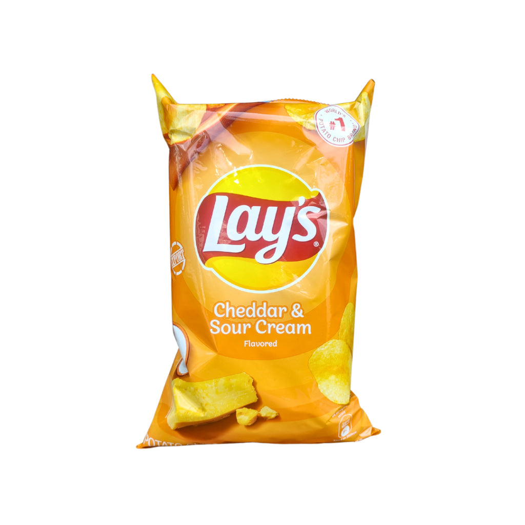 Lay’s Potato Chips Cheddar & Sour Cream 170G